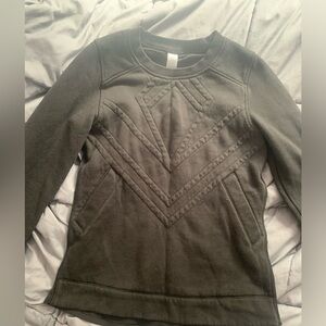 Girls Black Ivivv long sleeve athletic sweat shirt top Size 12